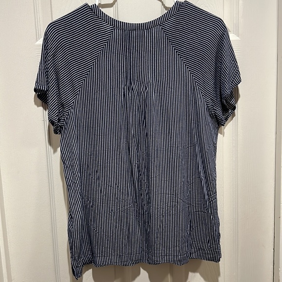 Old Navy striped white & navy blue blouse with gathers in front and back. - Picture 5 of 6
